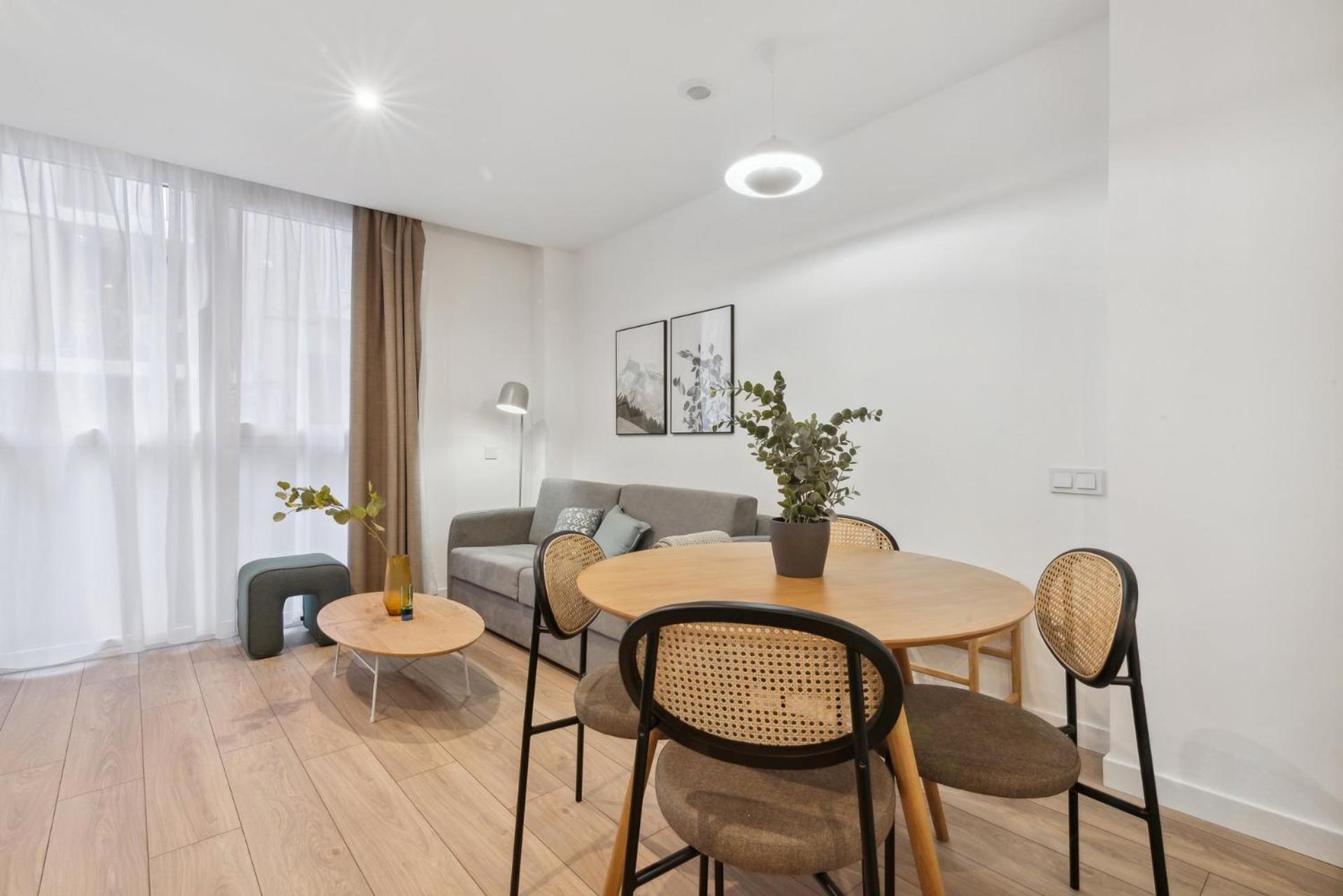 Limehome Valencia Carrer Del Pare Palau I Quer Luaran gambar