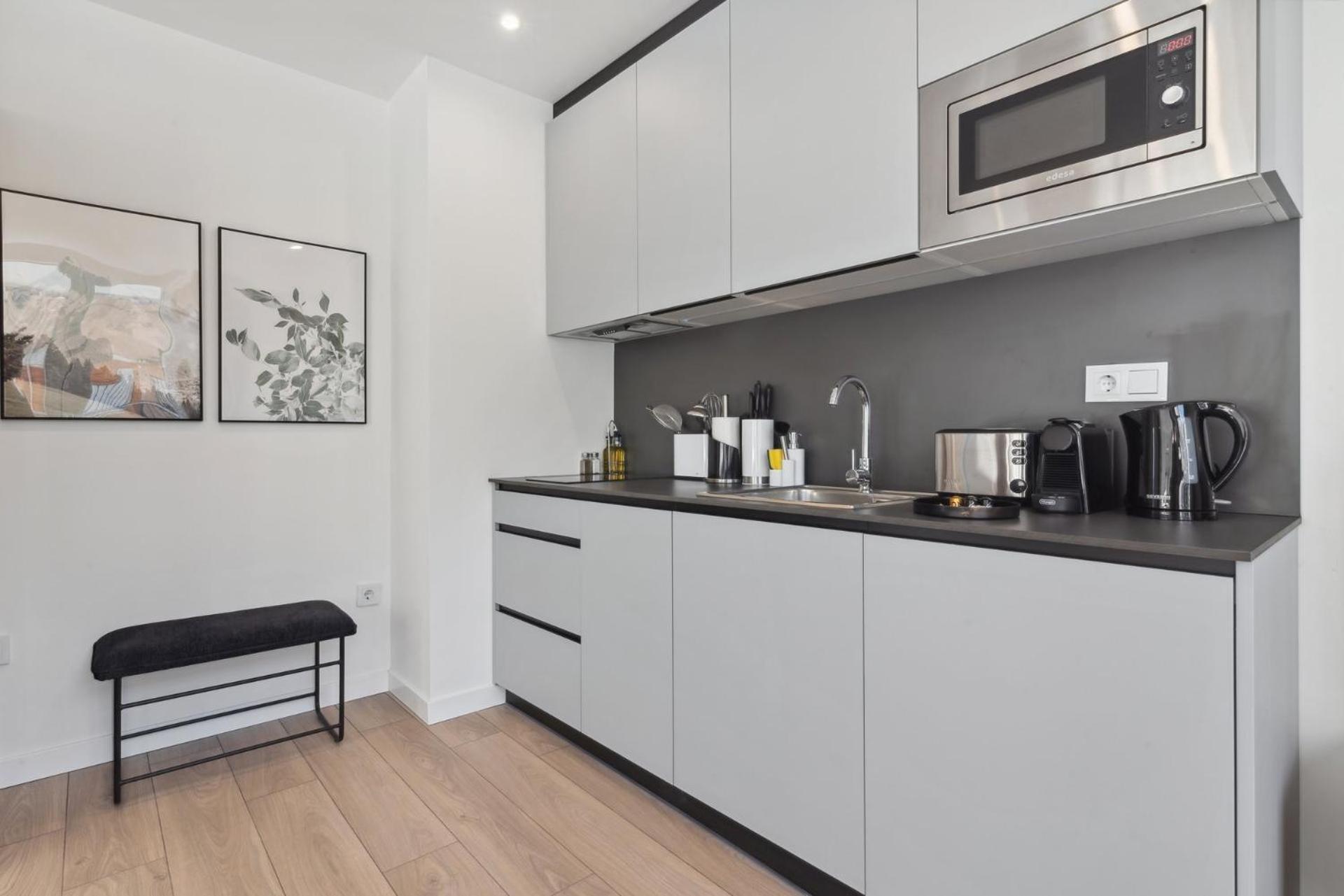 Limehome Valencia Carrer Del Pare Palau I Quer Bilik gambar